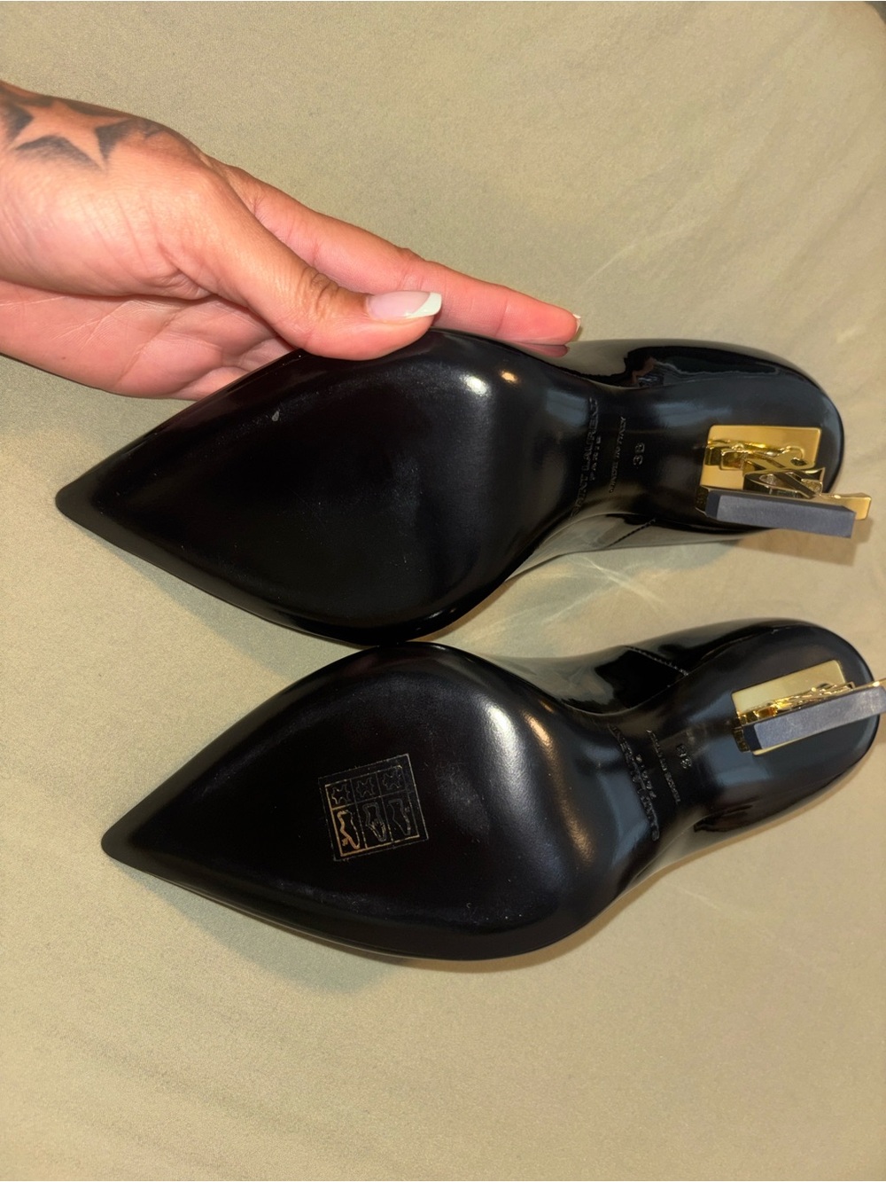 Saint Laurent Black Patent Pumps with Gold YSL Logo Heels - Picture 5 of 7